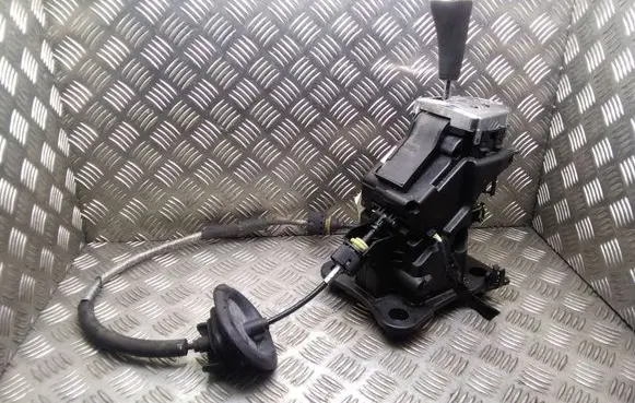Peugeot 308 Gear shifter/selector 96807996VD