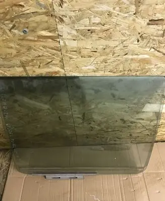 Mitsubishi Pajero Sport I Rear door window glass