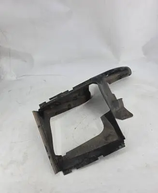 Audi Q7 4L Intercooler air channel guide 4L0117336