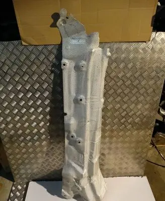 Mercedes-Benz SLS AMG Engine splash shield/under tray