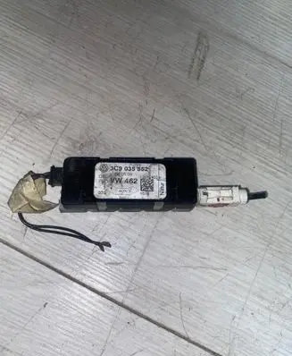 Volkswagen PASSAT B6 Antenna control unit 3C9035552 080506 12012400
