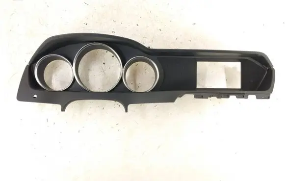 Mercedes-Benz C W204 Radio/GPS head unit trim 2046890239 2046890839