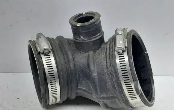Infiniti QX70 S51 Intercooler hose/pipe