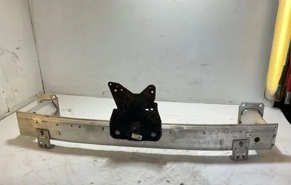 Opel Grandland X Front bumper cross member 5642081119
