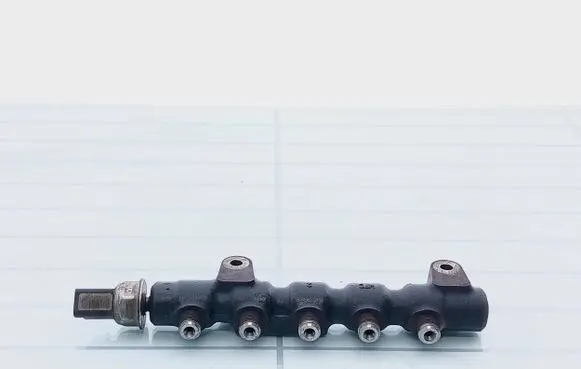 Citroen C5 Fuel main line pipe 9654592680