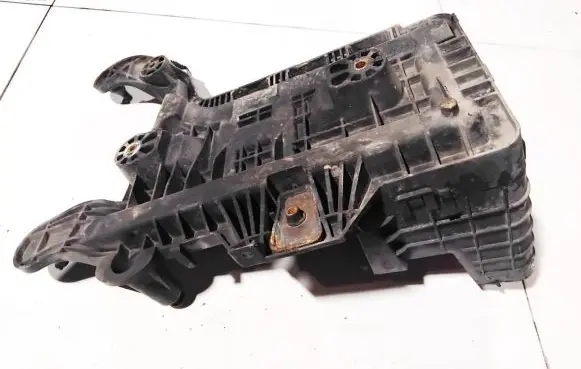 Battery box tray