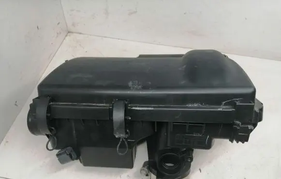 Toyota Prius (XW20) Air filter box 1001406970 21140