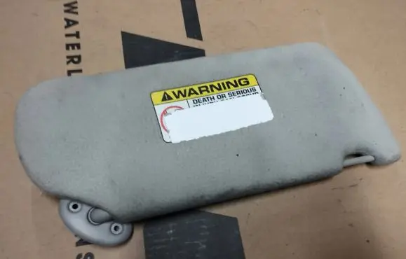 Chrysler Neon II Sun visor