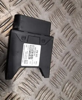 Audi Q3 F3 Fuel injection pump control unit/module 3Q0906093