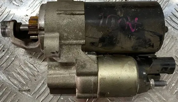 Audi A4 S4 B7 8E 8H Starter motor A4B7 06H911021A
