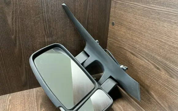 Opel Movano B Front door electric wing mirror 963020133