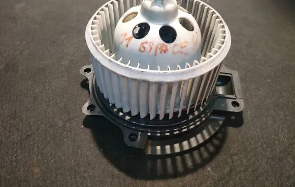 Renault Espace IV Heater fan/blower 52492209