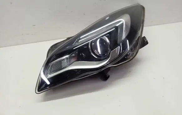Opel Insignia A Headlight/headlamp 13409908 1LL01116513