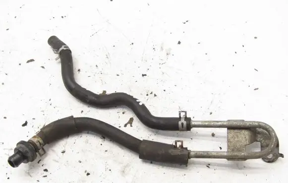 Toyota Yaris Engine coolant pipe/hose 1305