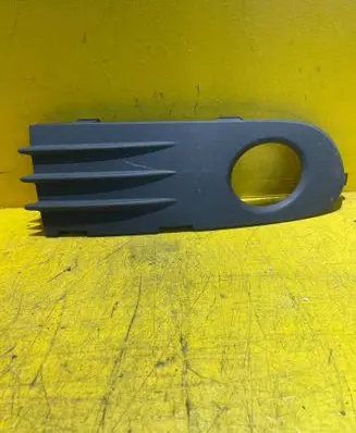 Volvo S40 Front fog light trim/grill 30657008