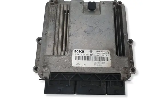 Renault Trafic III (X82) Engine control unit/module 237103888R 0281030991