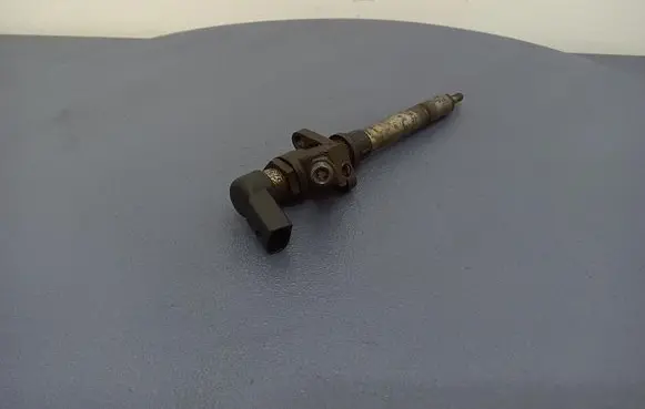 Ford Mondeo MK IV Fuel injector 9657144580