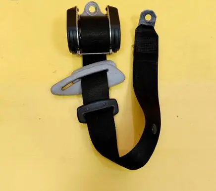 Mitsubishi Carisma Rear seatbelt 570324300