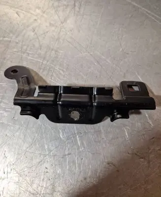 Volvo V40 Battery tray 31301936