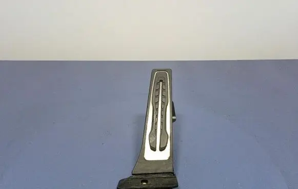 BMW M3 F80 Accelerator throttle pedal 6871053