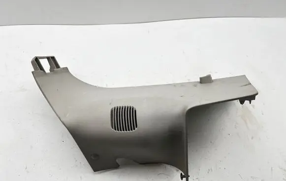 Chrysler Grand Voyager V (D)pillar trim (top) 1HT04ES3AC 1HT04E83AC 6286490