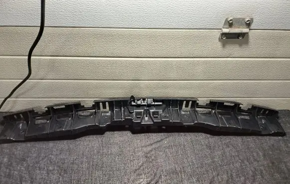 Porsche Macan (95B) Rear bumper lower part trim 95B807863D