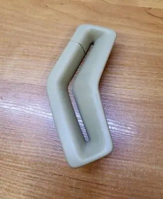 Volvo V70 Seat belt trim 