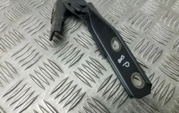 Audi A3 S3 A3 Sportback 8P Engine bonnet/hood hinges 8P0823301