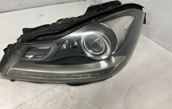 Mercedes-Benz C W204 Headlight/headlamp A2048203739