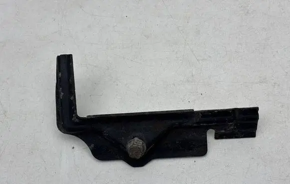 Volkswagen PASSAT B8 Battery bracket 5Q0803219C