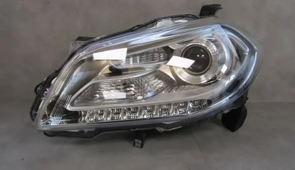 Suzuki SX4 S-Cross Headlight/headlamp 10017735 13787 07042015