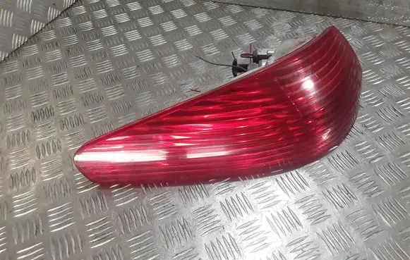 Peugeot 607 Rear/tail lights