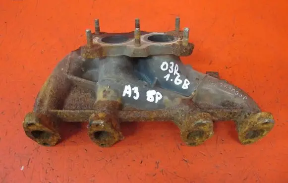 Audi A3 S3 8P Exhaust manifold 06A253033P
