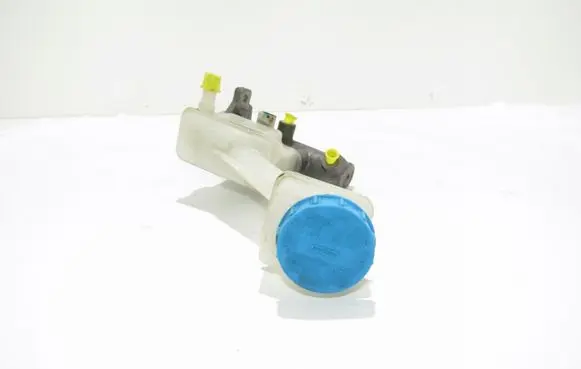 Nissan Primera Master brake cylinder
