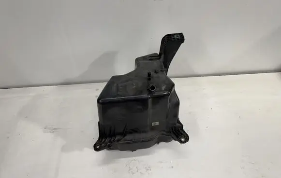 Mercedes-Benz Sprinter W907 W910 AdBlue liquid reservoir A0994711400