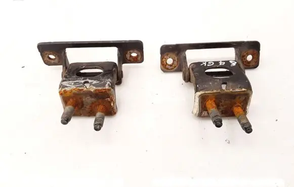 Honda Jazz Tailgate/trunk/boot hinge