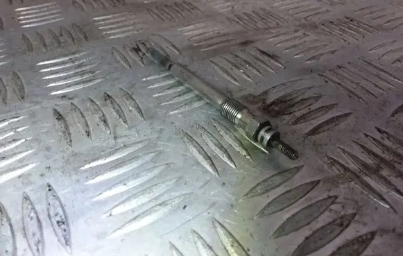 Citroen Xantia Glow plug NGKY504J