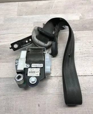 Hyundai i40 Front seatbelt 888103Z000TX 140128A0032 V01V02L