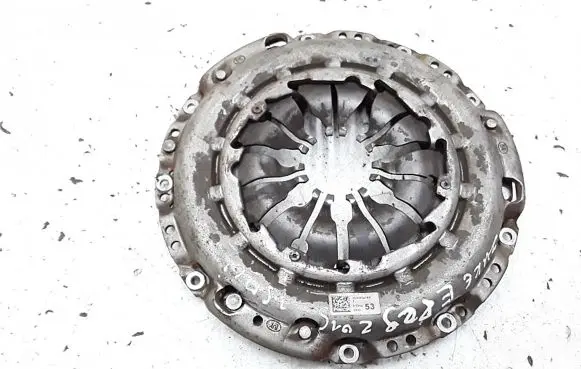 Nissan Juke I F15 Pressure plate 302050418r