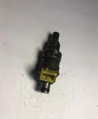 Mazda 626 Fuel injector 1955001330