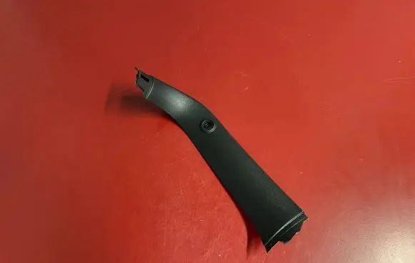 Mini One - Cooper F56 F55 Tailgate/trunk side cover trim 7318939 51437318939