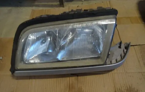 Mercedes-Benz C W202 Headlight/headlamp A2028202961 88205485 A2028261180