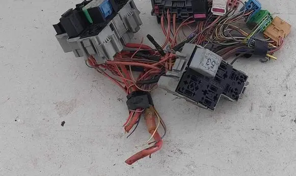 Ford Mondeo MK II Fuse box set PA6GB20GF10