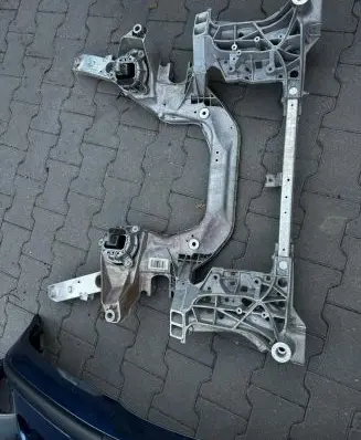 BMW 5 F10 F11 Front axle beam 6797648