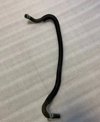 Ford Mustang VI Engine coolant pipe/hose FR33-6W005-CC