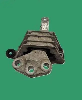 Engine mount bracket