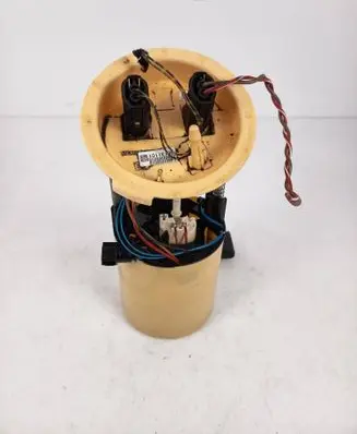 BMW 1 E82 E88 In-tank fuel pump 7190943