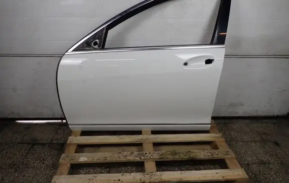 Mercedes-Benz S W221 Front door
