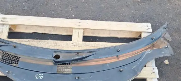 Chrysler Pacifica Wiper trim 04894160AD 04894160