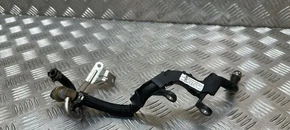 Mercedes-Benz E W212 Fuel line pipe A6420705881 B21577BB